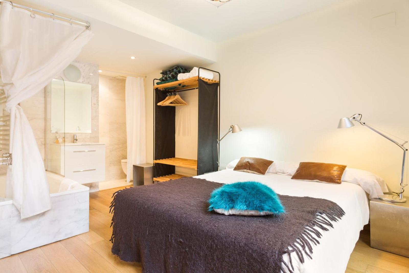 My Space Barcelona Pool City Center Zimmer foto